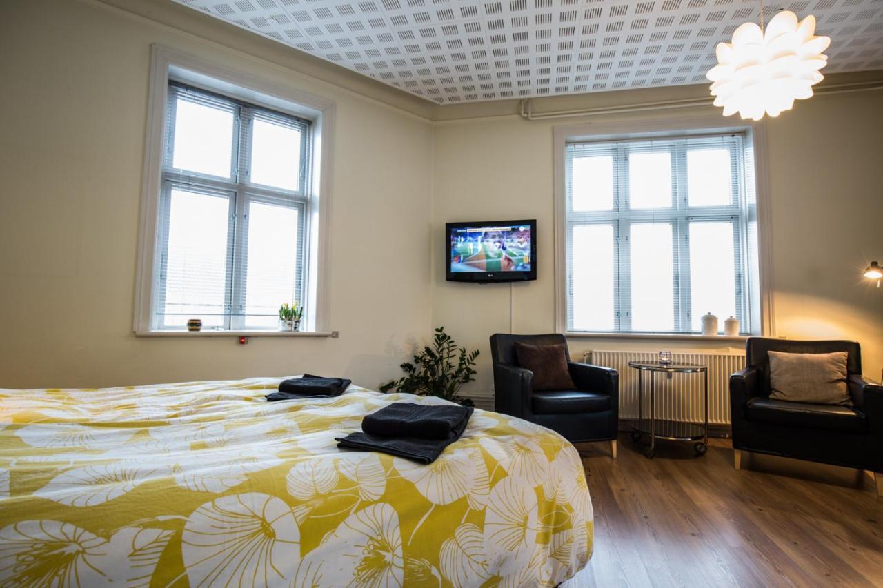 Bed & Breakfast โฮลสเตโบร ภายนอก รูปภาพ