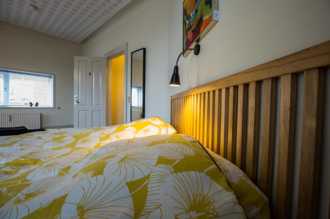 Bed & Breakfast โฮลสเตโบร ภายนอก รูปภาพ